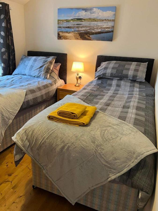 2 Bedroom House Overlooking Pierowall Bay, Westray Екстер'єр фото