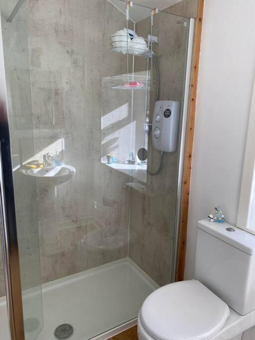 2 Bedroom House Overlooking Pierowall Bay, Westray Екстер'єр фото