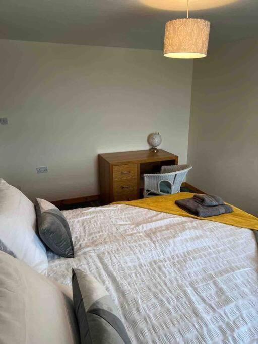 2 Bedroom House Overlooking Pierowall Bay, Westray Екстер'єр фото