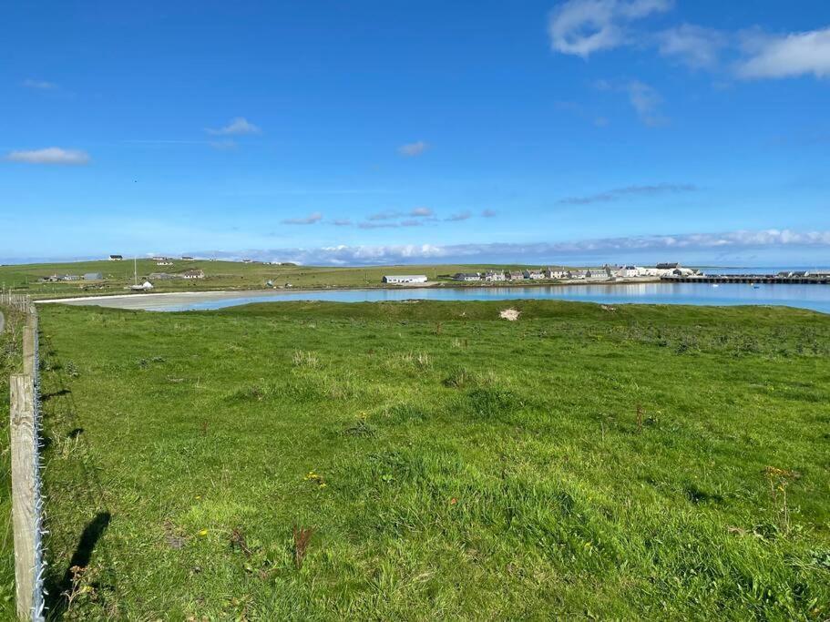 2 Bedroom House Overlooking Pierowall Bay, Westray Екстер'єр фото